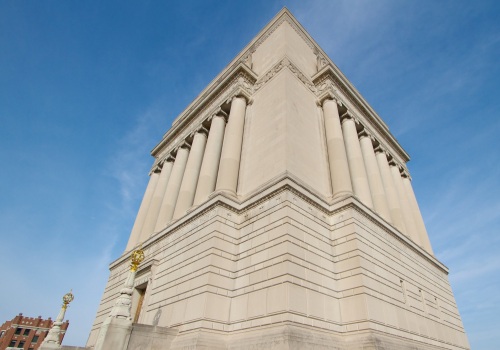 Exploring the War Memorials of Indianapolis: A Guide to the City's Most Impressive Monuments